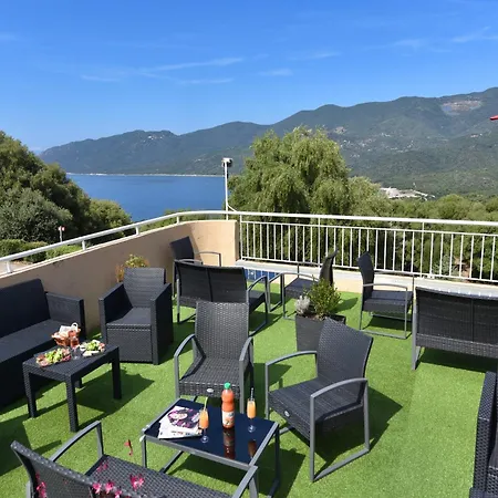 R Sidence Alba Rossa Di Ferro With Terrace Or Balcony *