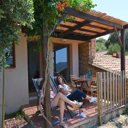 R Sidence Alba Rossa Di Ferro With Terrace Or Balcony