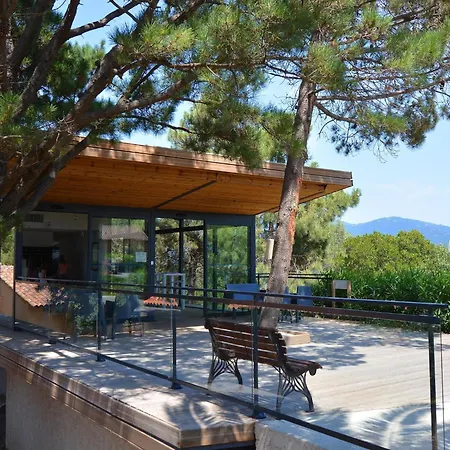 R Sidence Alba Rossa Di Ferro With Terrace Or Balcony Tatil Evi Serra-di-Ferro (Corsica)